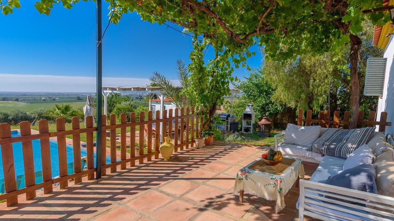 Photo of Patio Balcony in Villaverde del Rio
