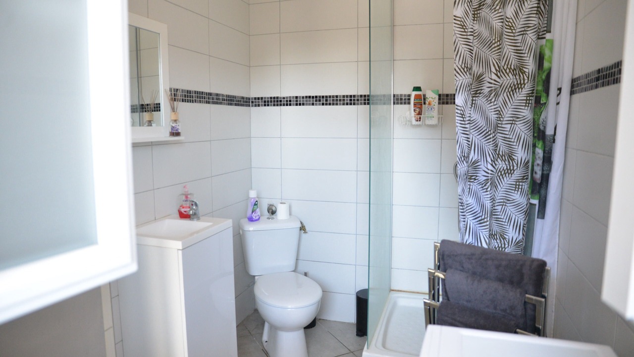 Photo of Bathroom in Anzin