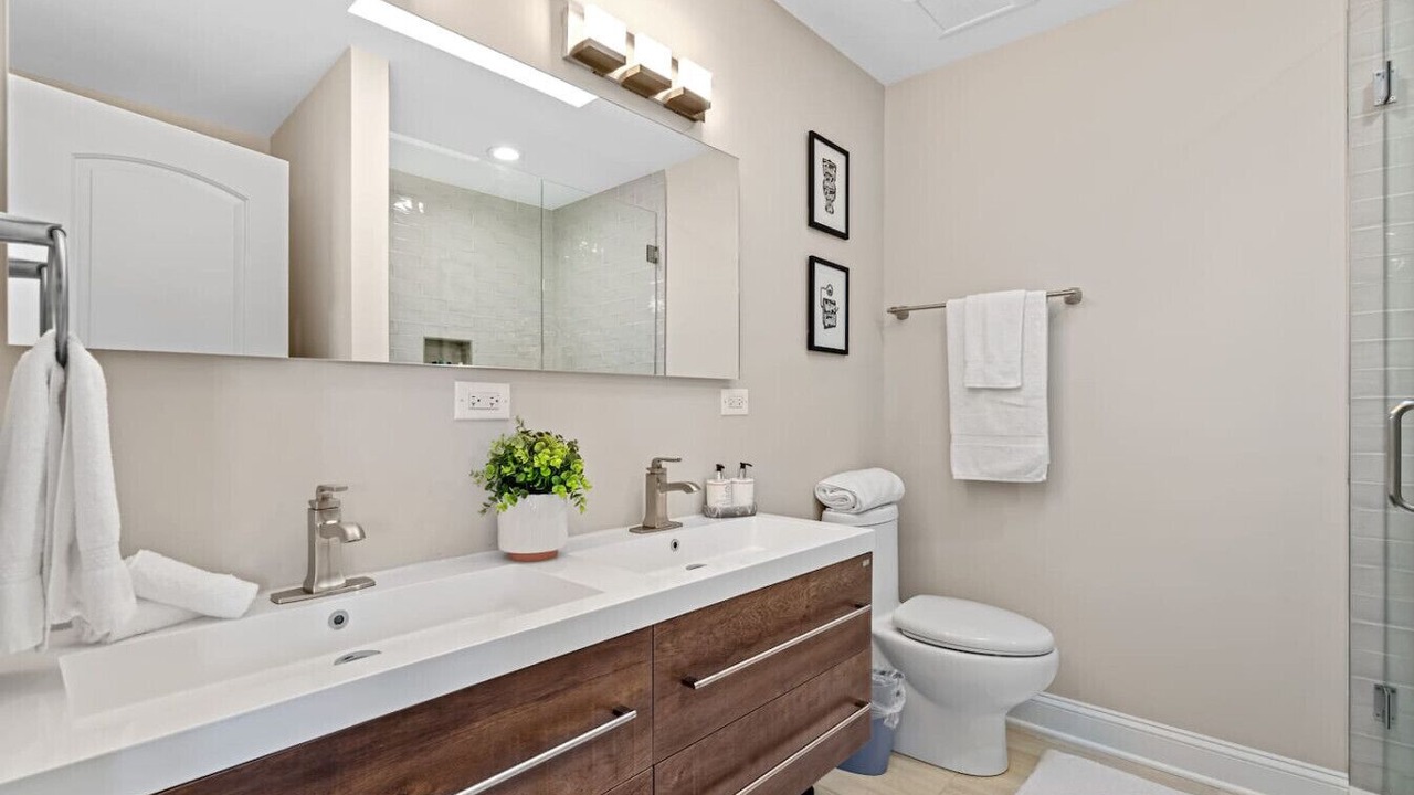 Photo of Bathroom in Avondale