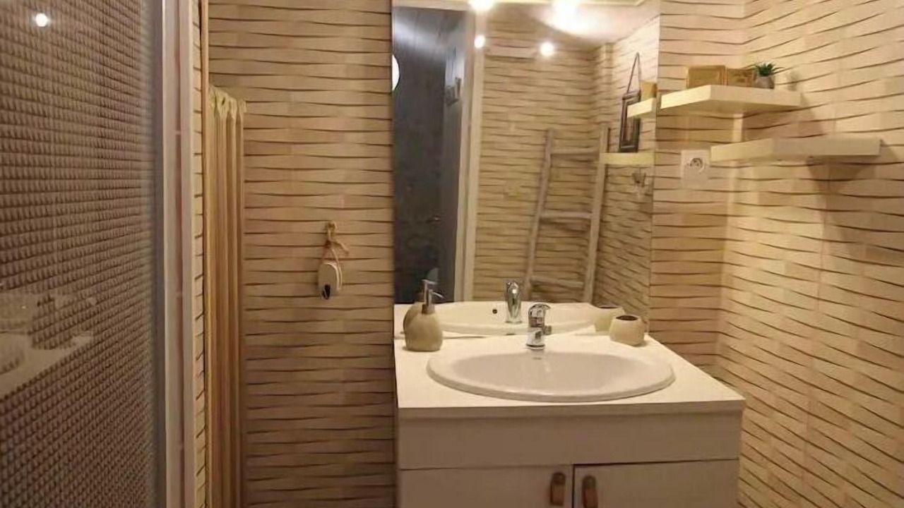 Photo of Bathroom in Migne-Auxances