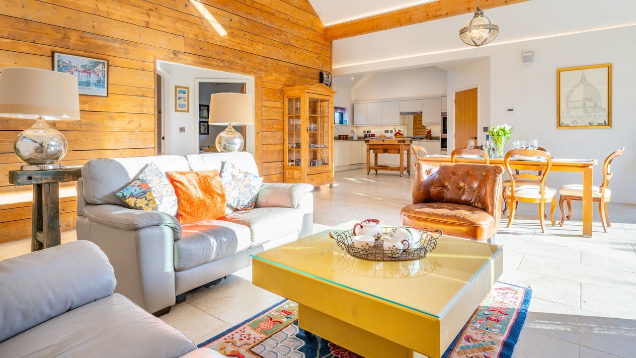 Photo of Others in Diss