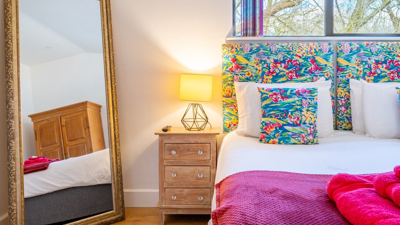 Photo of Others in Diss