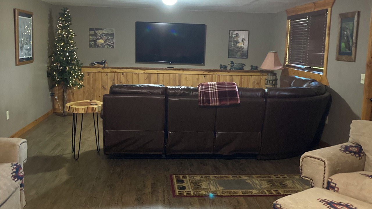 Photo of Livingroom in Custer