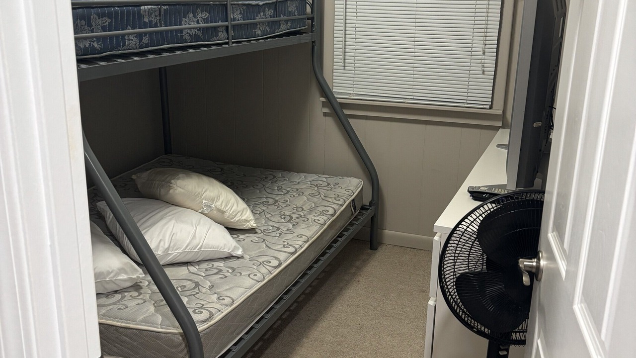 Photo of Bedroom in Clear Lake