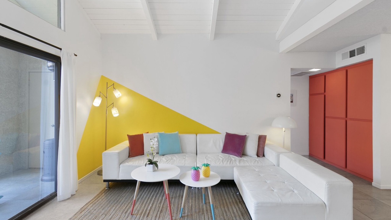 Photo of Bedroom in Canyon Corridor
