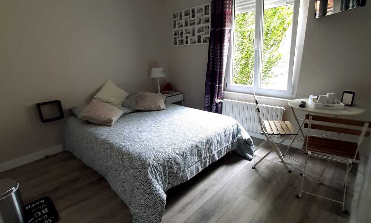 Photo of Bedroom in Mennecy