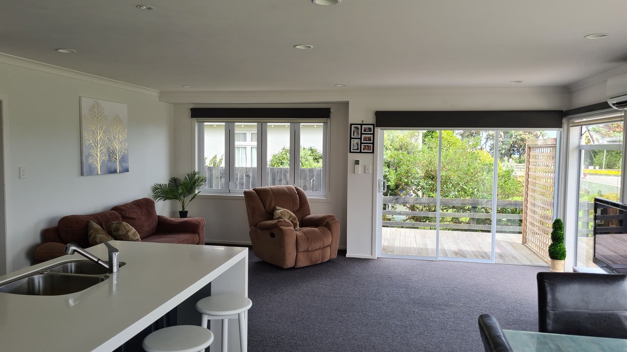 Photo of Livingroom in Opunake