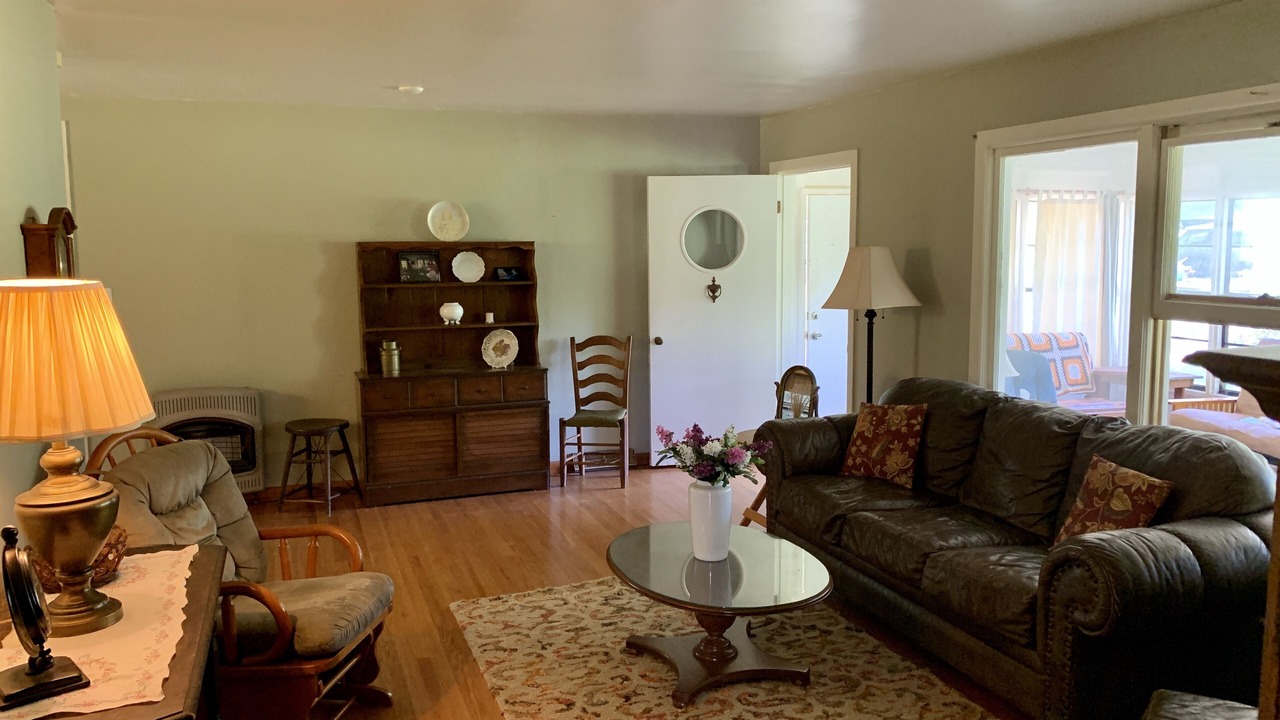 Photo of Livingroom in Berryville
