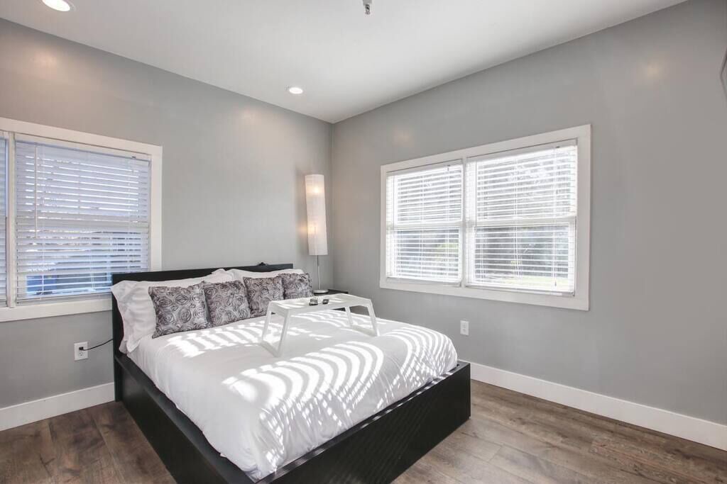 Photo of Bedroom in North Oak Park