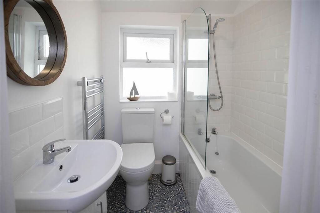 Photo of Bathroom in Tenby