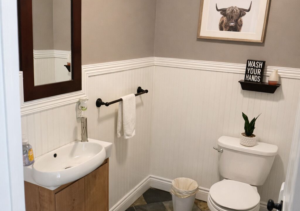 Photo of Bathroom in Lion's Head