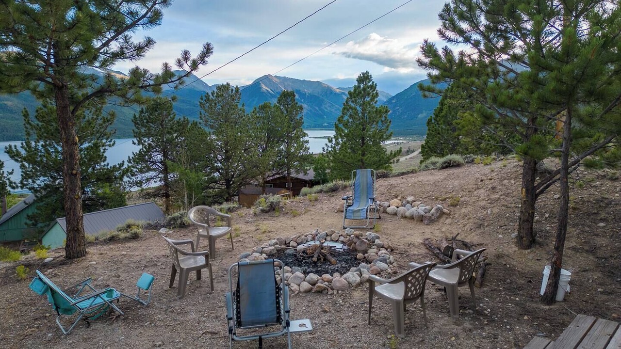 Photo of Others in Twin Lakes