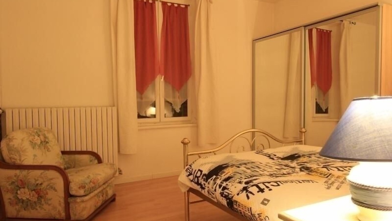 Photo of Bedroom in Lorcy