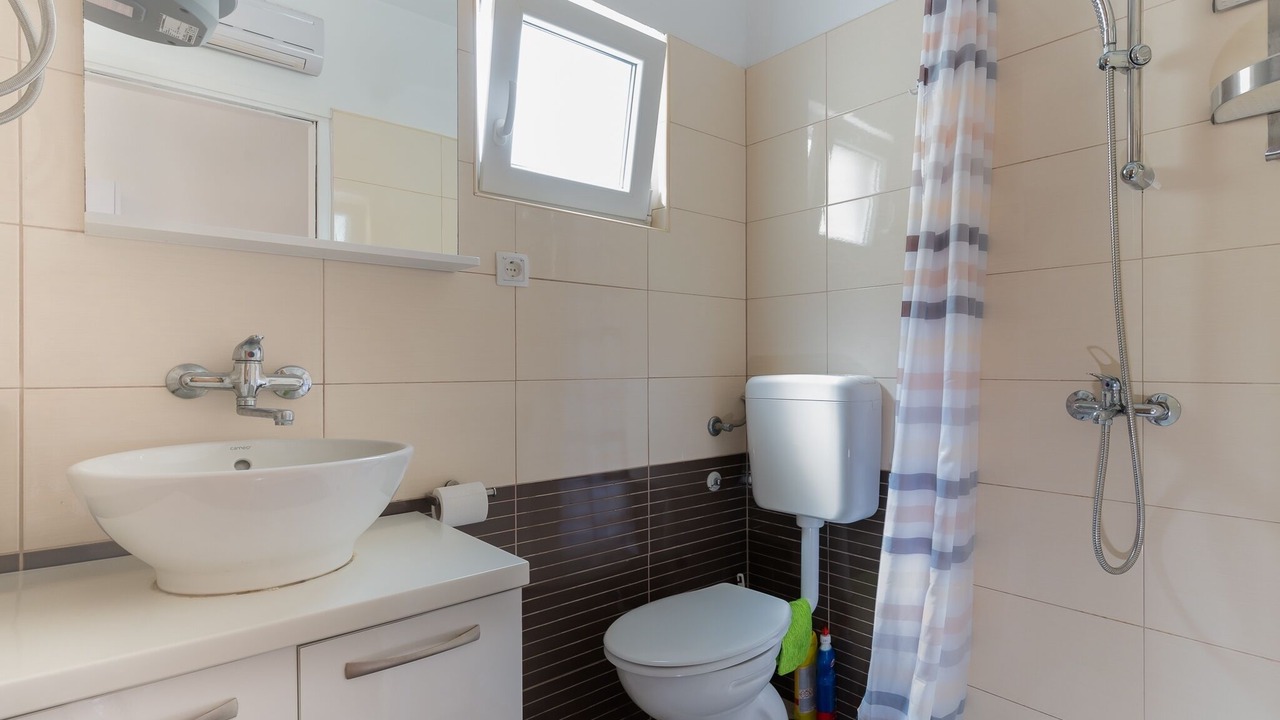 Photo of Bathroom in Molat
