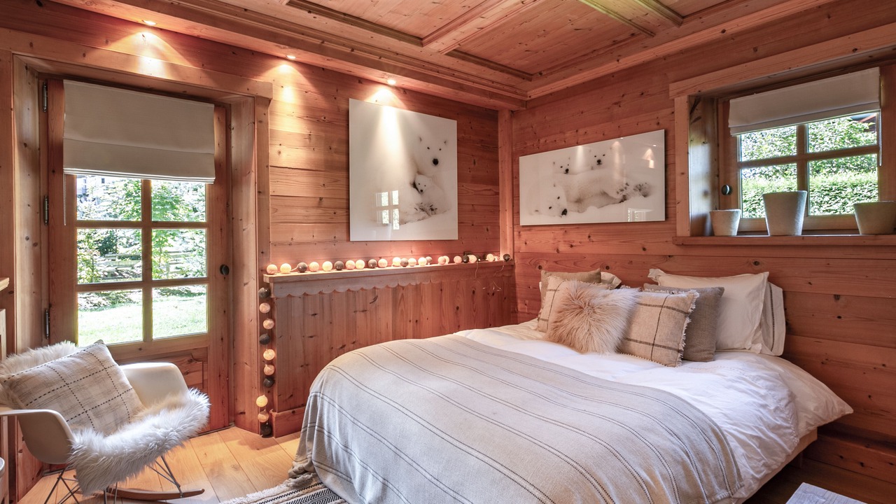 Photo of Bedroom in Demi-Quartier