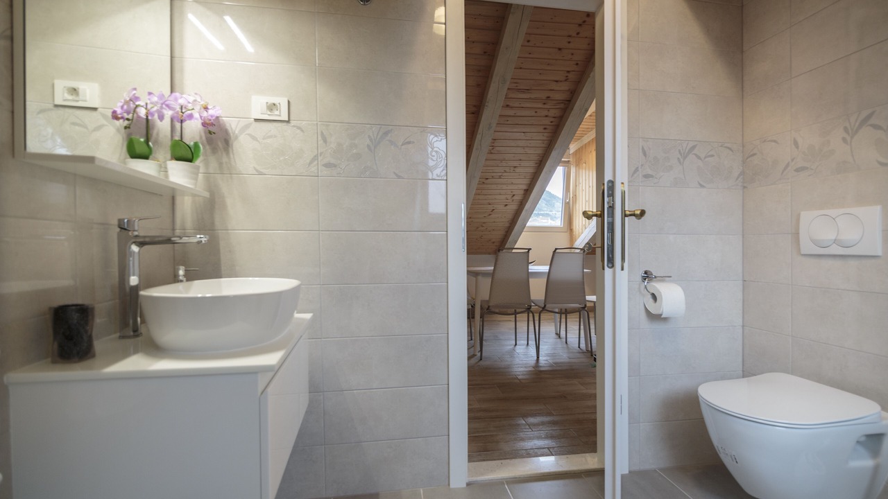 Photo of Bathroom in Komiza