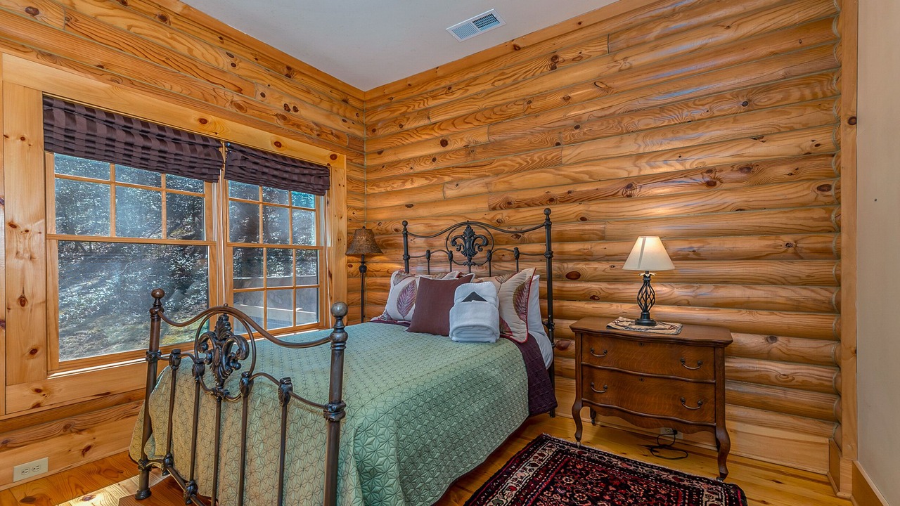 Photo of Bedroom in Lynn