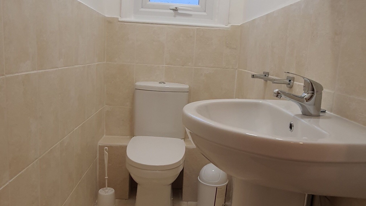 Photo of Bathroom in Ashford