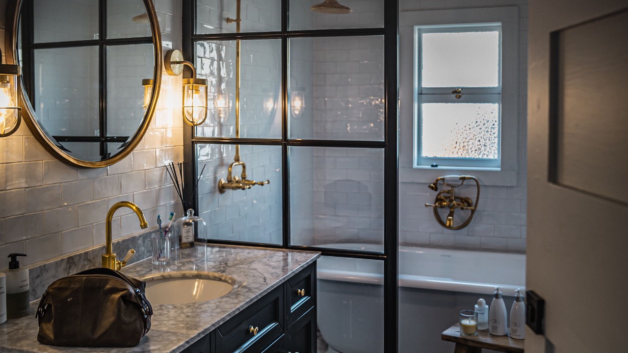 Photo of Bathroom in Leura