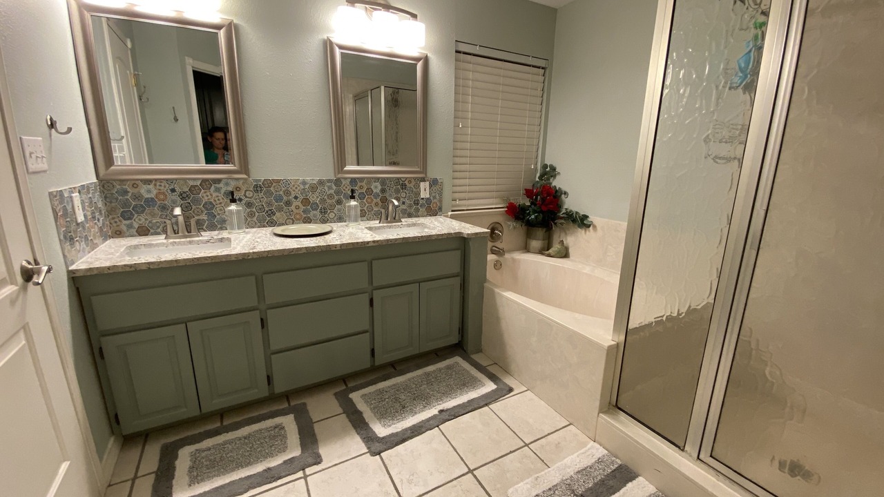 Photo of Bathroom in Morgans Point Resort