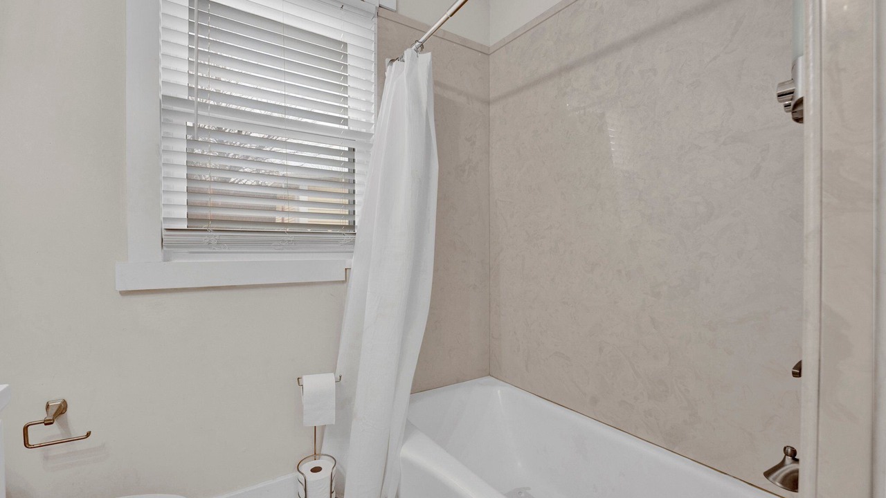 Photo of Bathroom in East Memphis