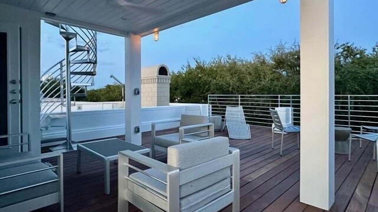 Photo of Patio Balcony in Seaside
