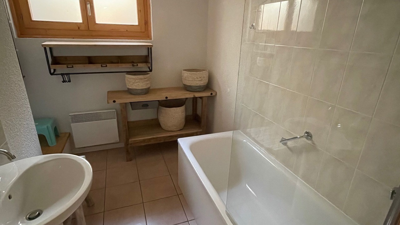 Photo of Bathroom in Station de Drouzin le Mont