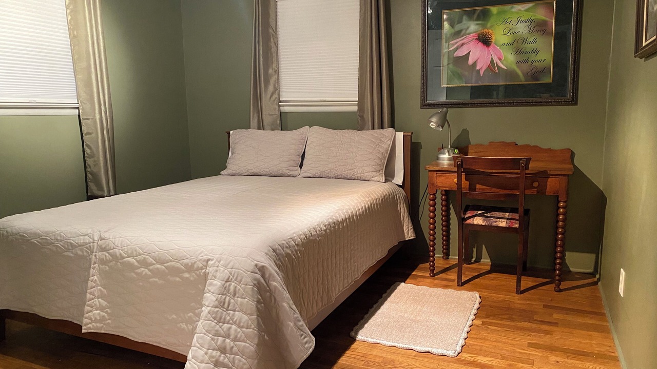 Photo of Bedroom in Lake