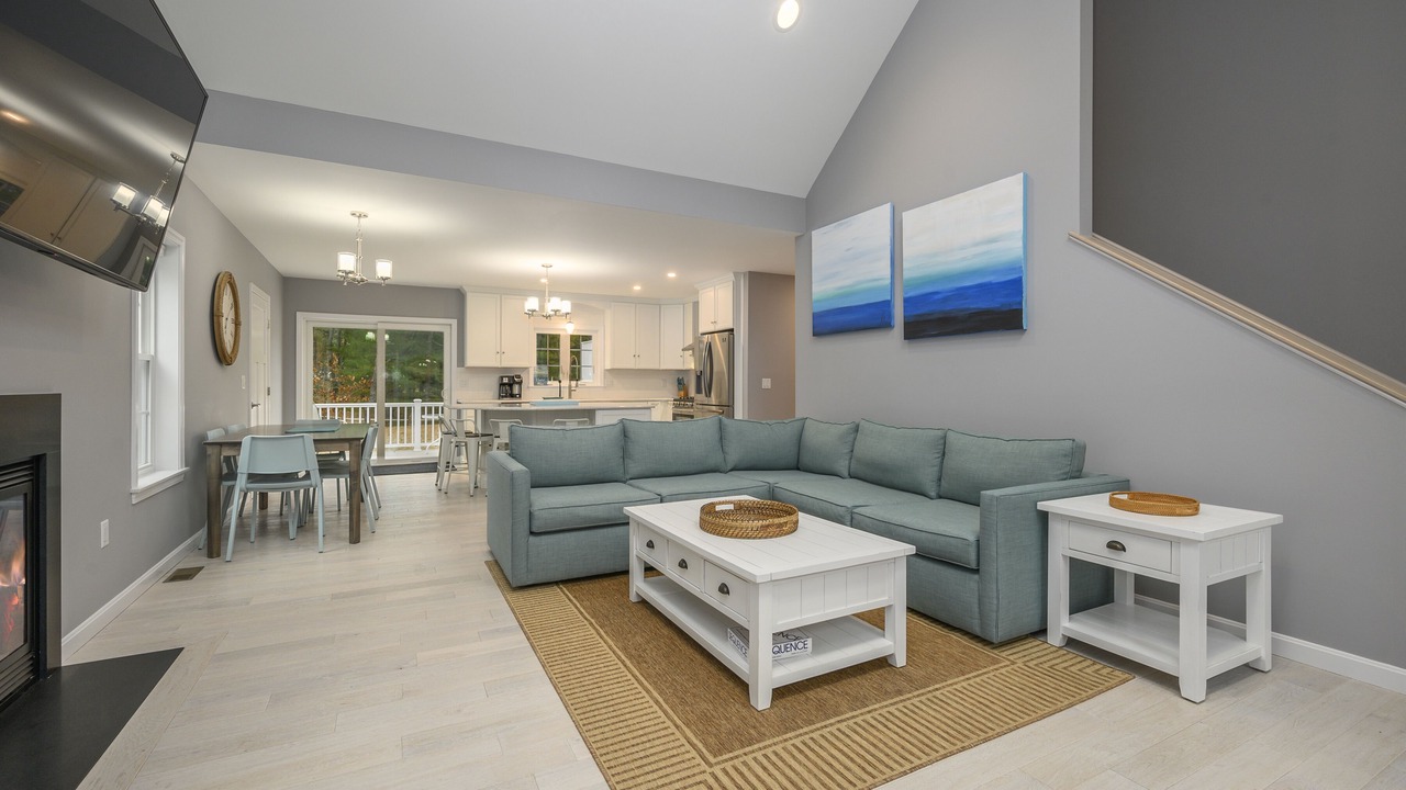 Photo of Livingroom in Eastham