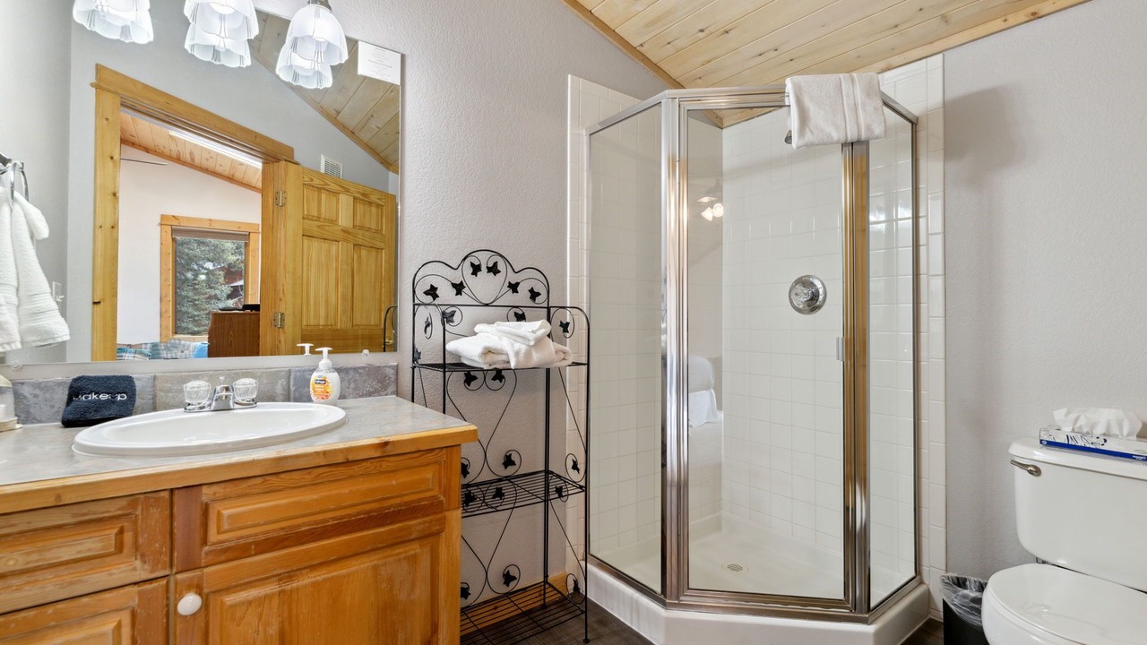 Photo of Bathroom in Fall River Estates