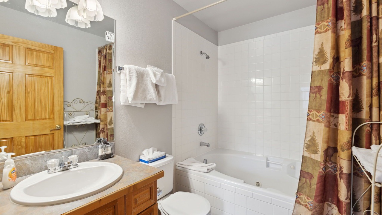 Photo of Bathroom in Fall River Estates