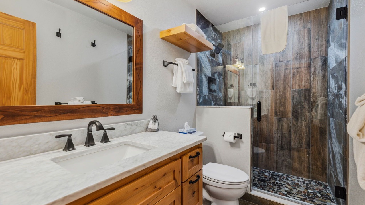 Photo of Bathroom in Fall River Estates