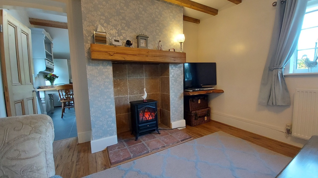 Photo of Livingroom in Chorlton-by-Backford
