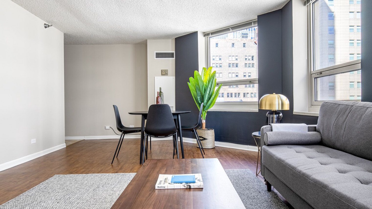 Photo of Livingroom in Rush and Division