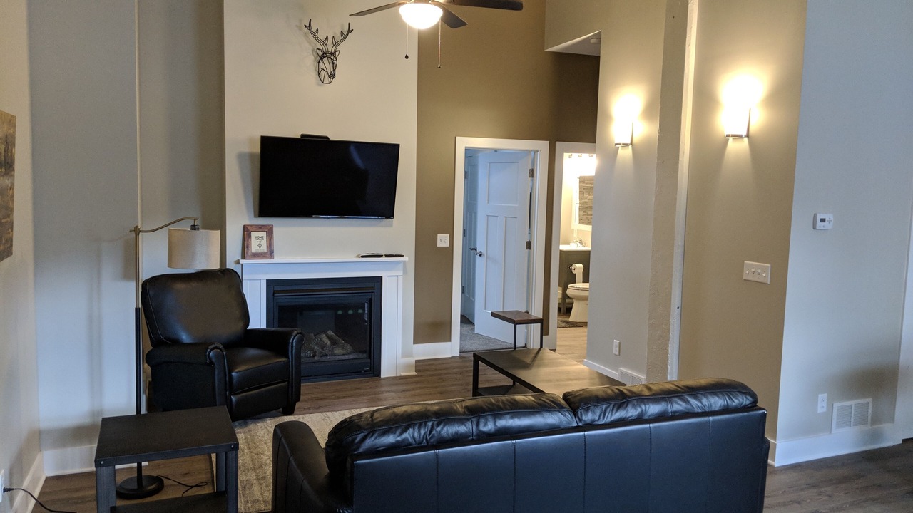 Photo of Livingroom in Ellicottville