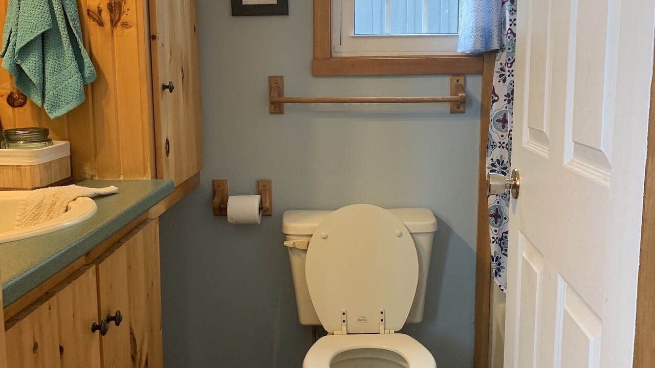 Photo of Bathroom in Darnley
