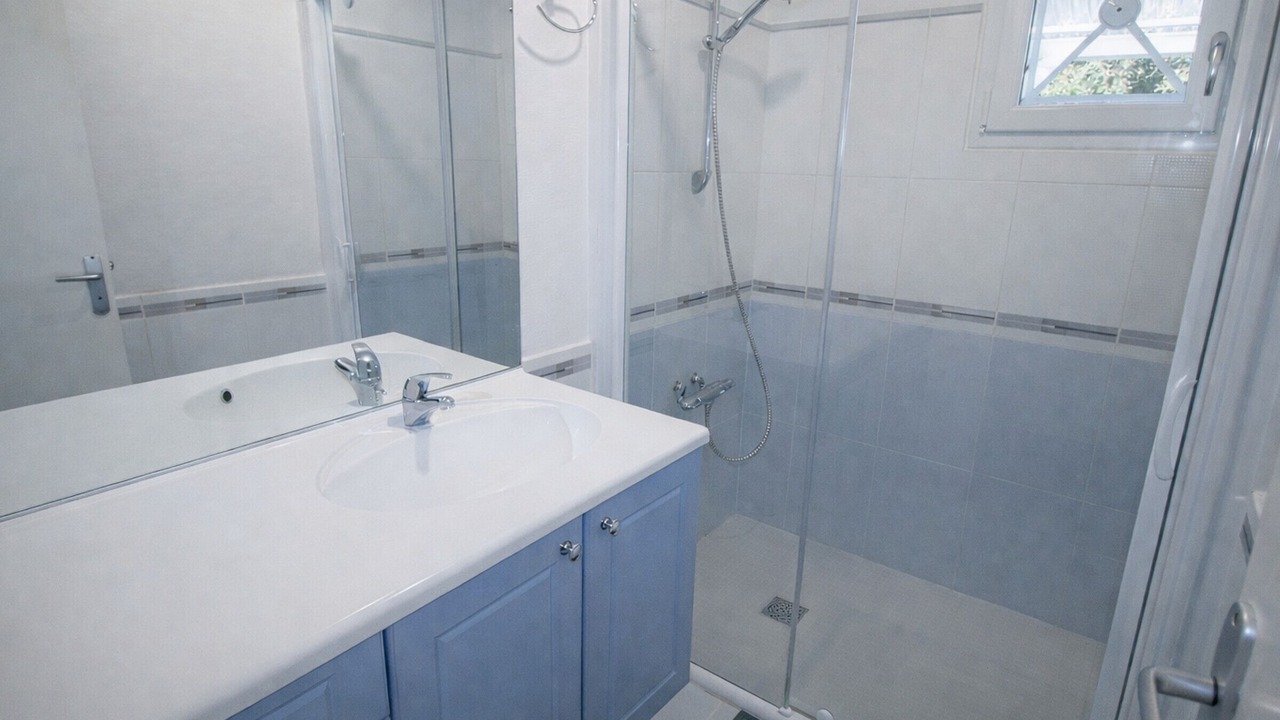 Photo of Bathroom in Les Conches