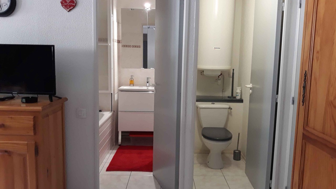Photo of Bathroom in Cauterets