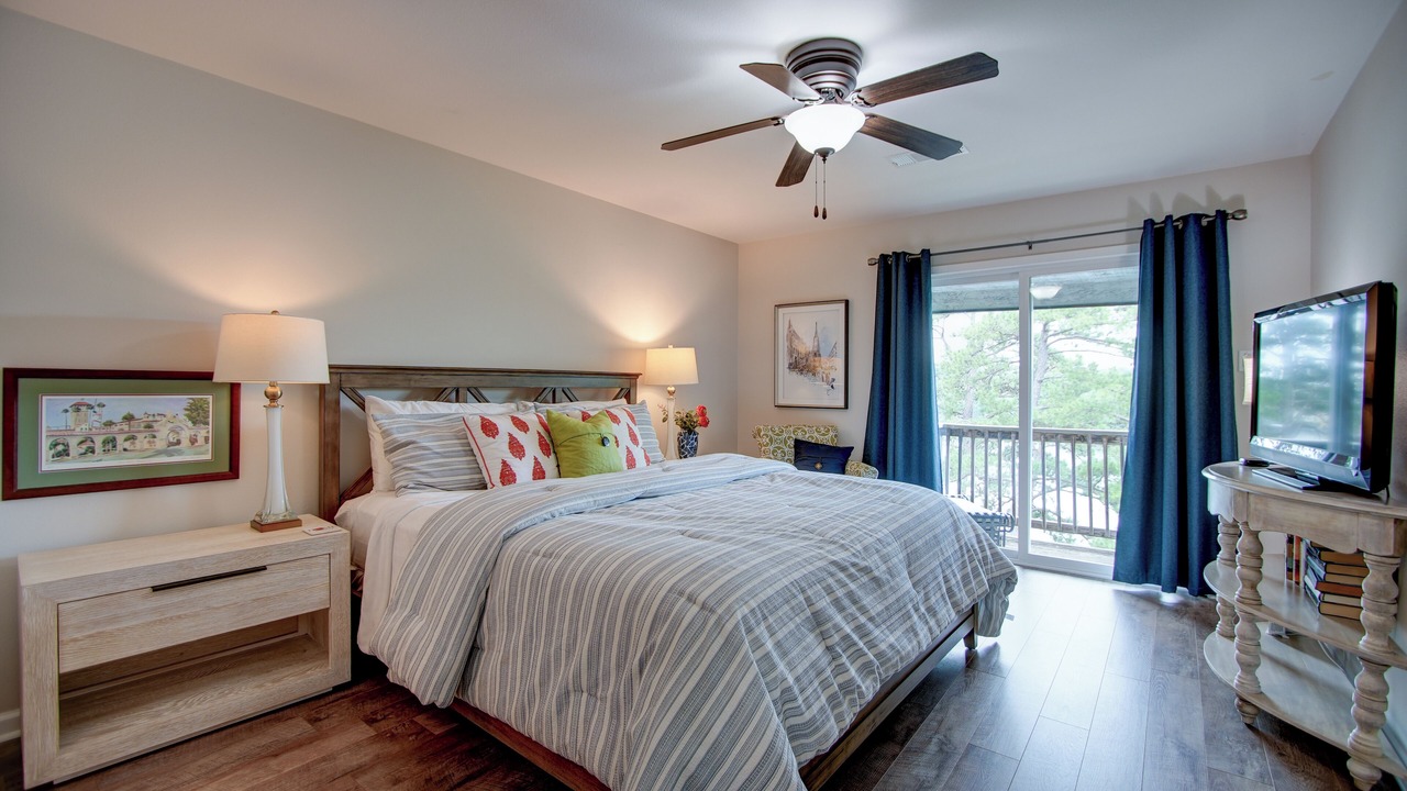Photo of Bedroom in Mid America