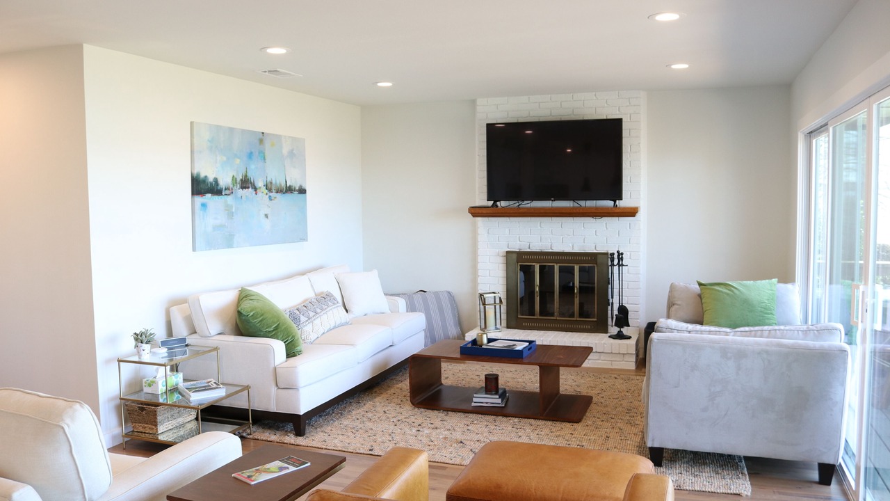 Photo of Livingroom in Gun Barrel City