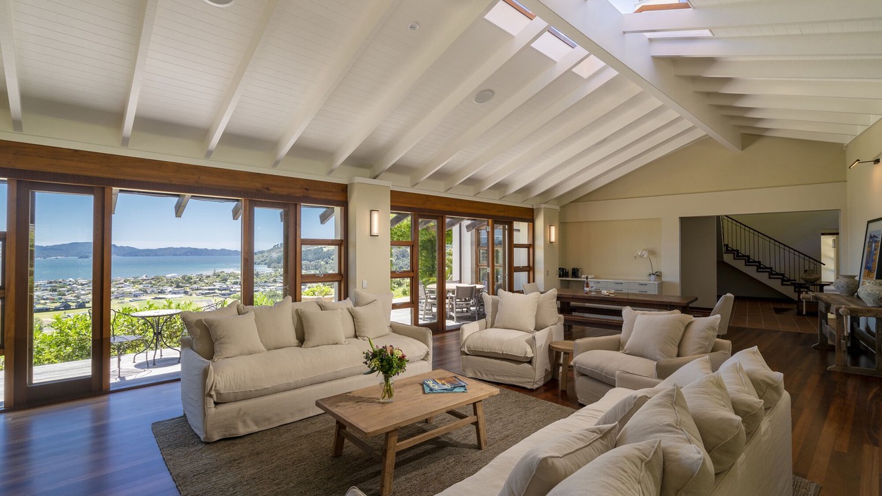 Photo of Livingroom in Cooks Beach