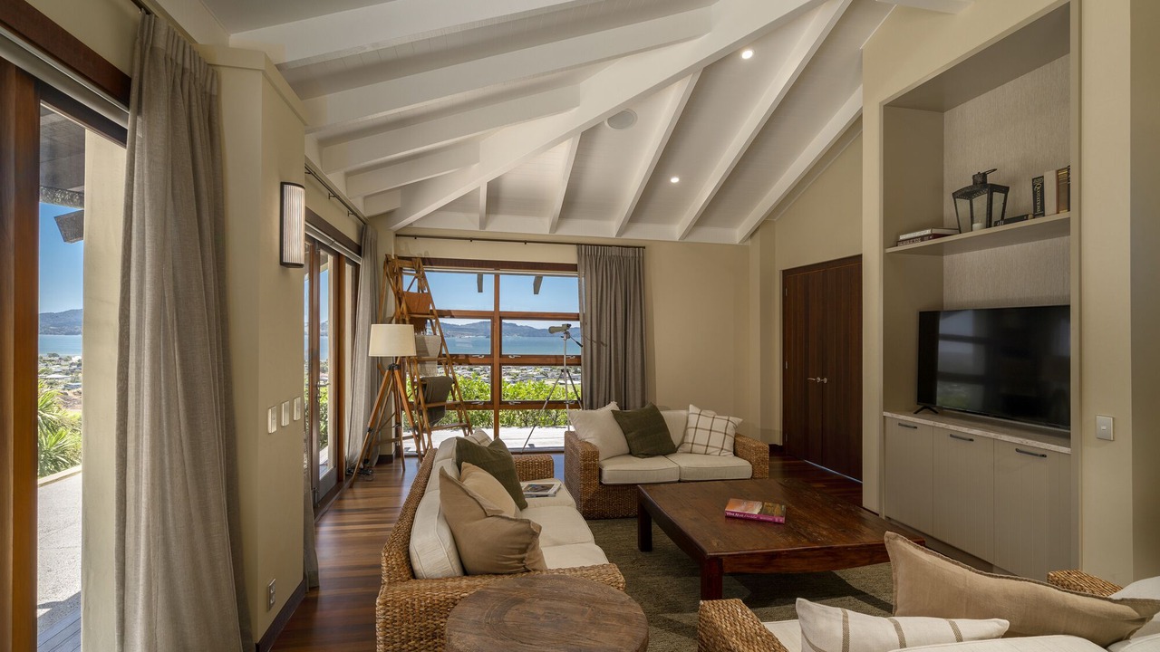 Photo of Livingroom in Cooks Beach