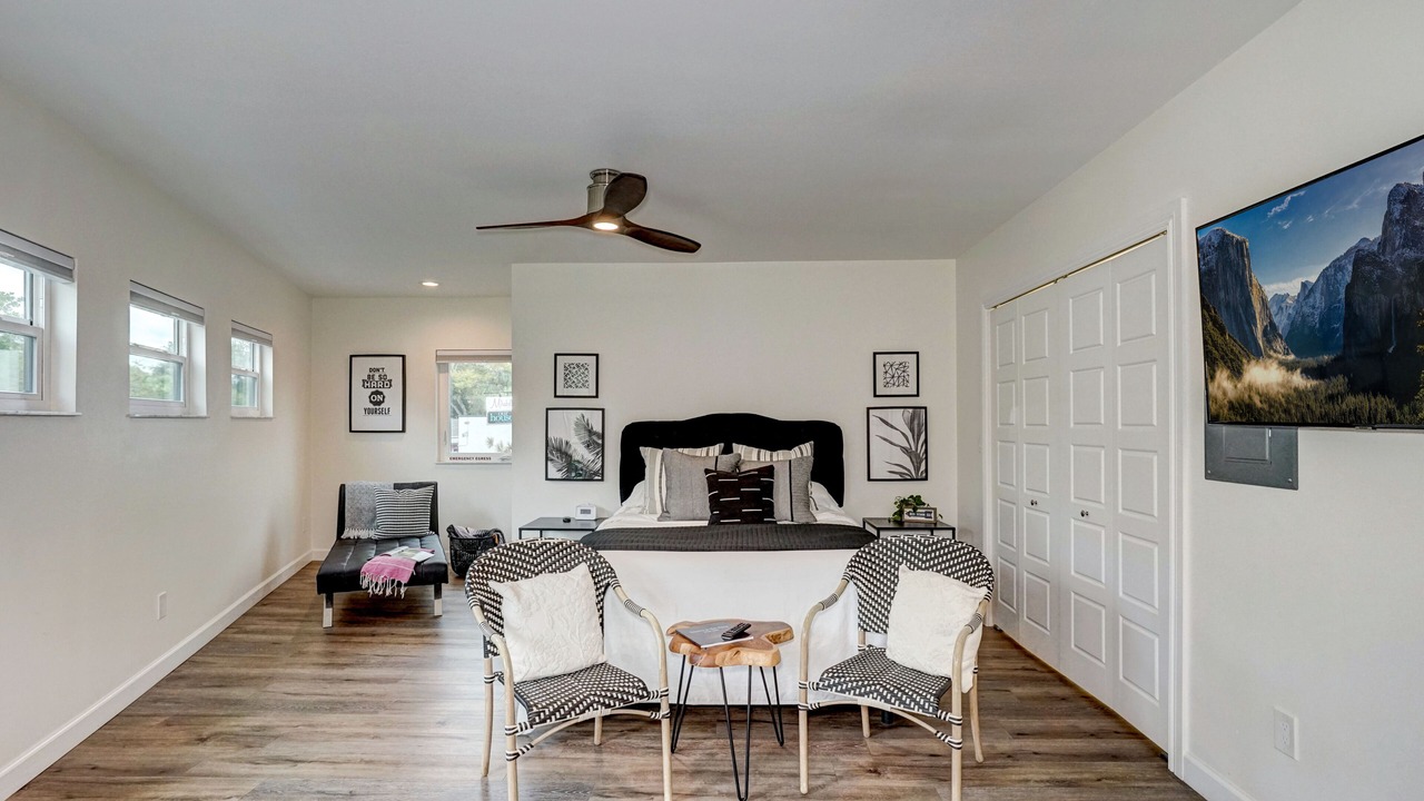 Photo of Others in Downtown Dunedin