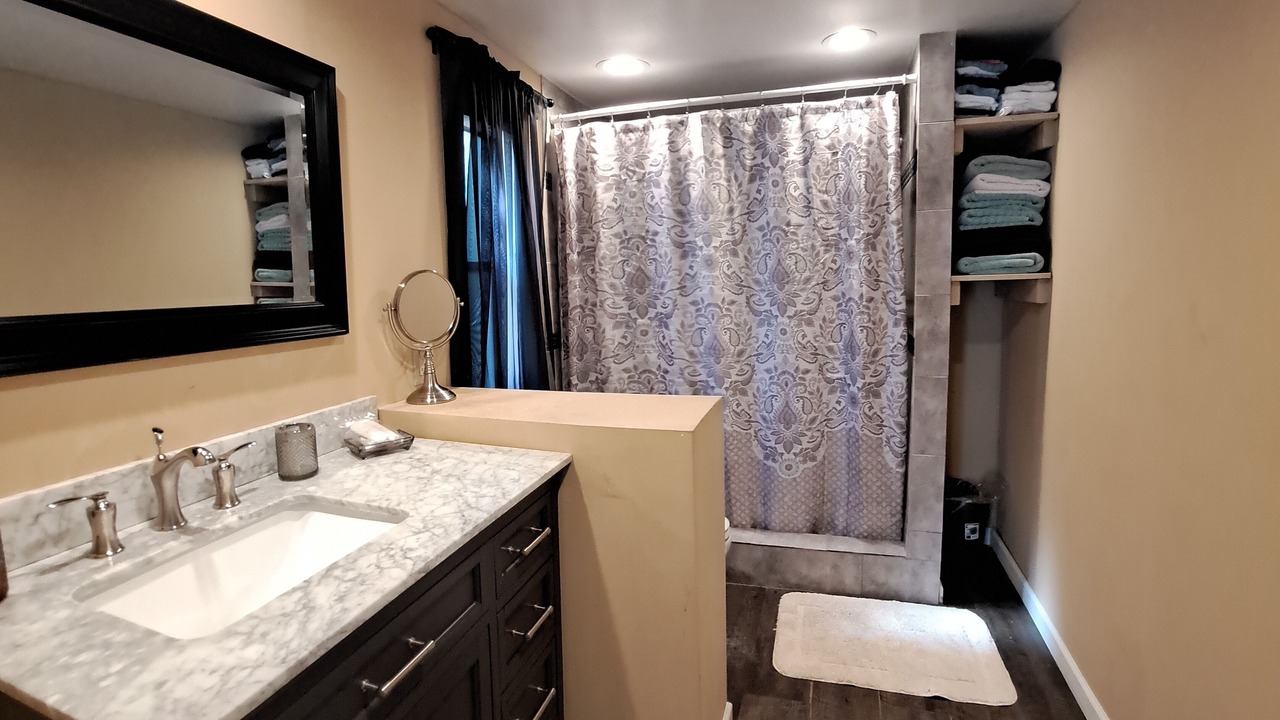 Photo of Bathroom in Sardis