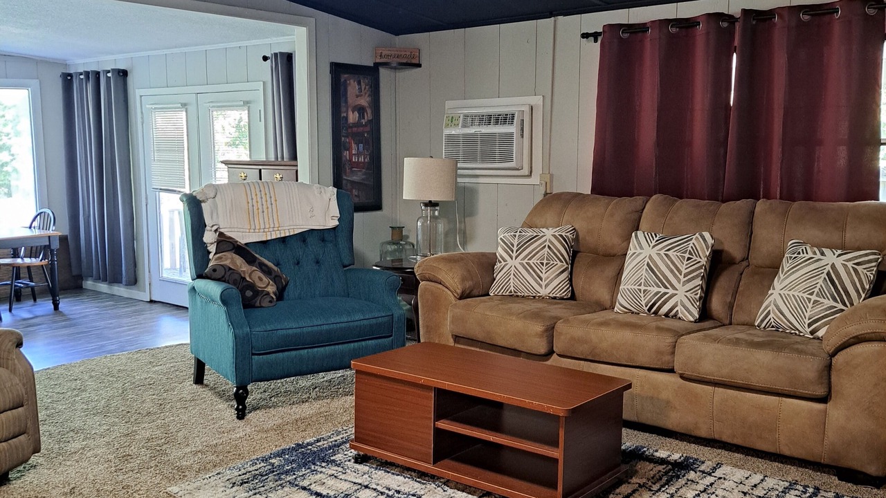 Photo of Livingroom in Sardis