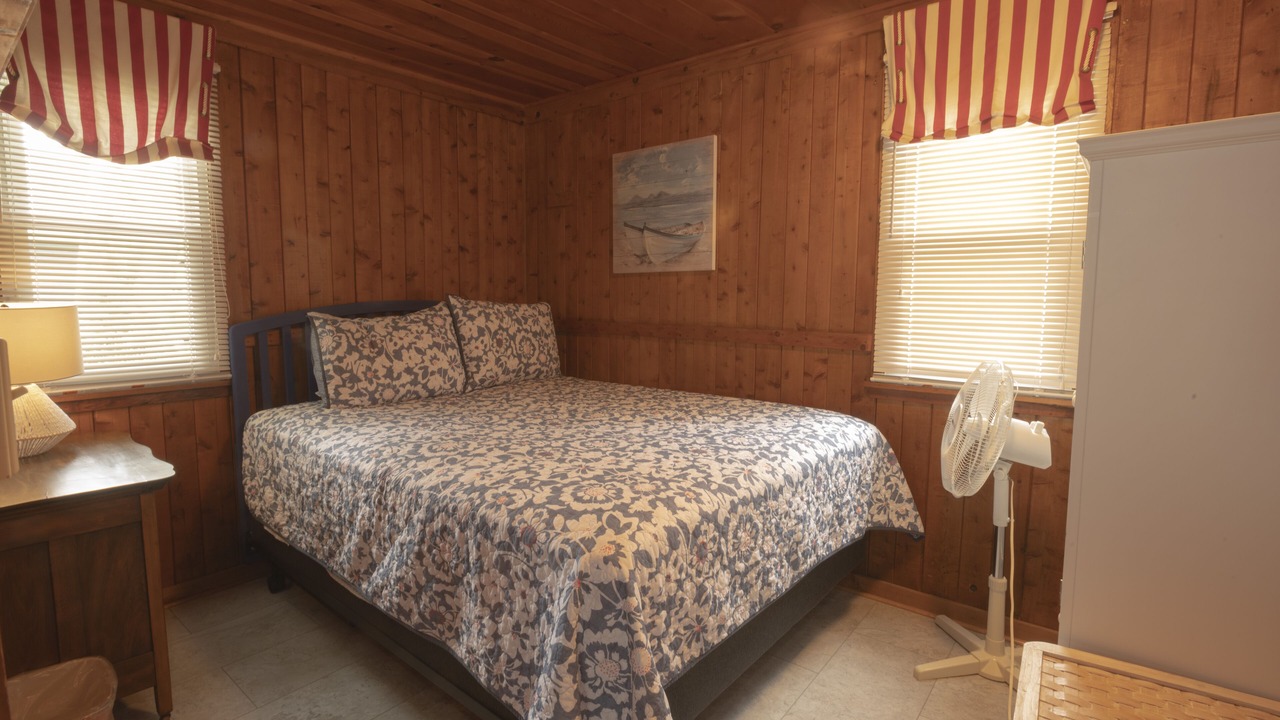 Photo of Bedroom in Cedar