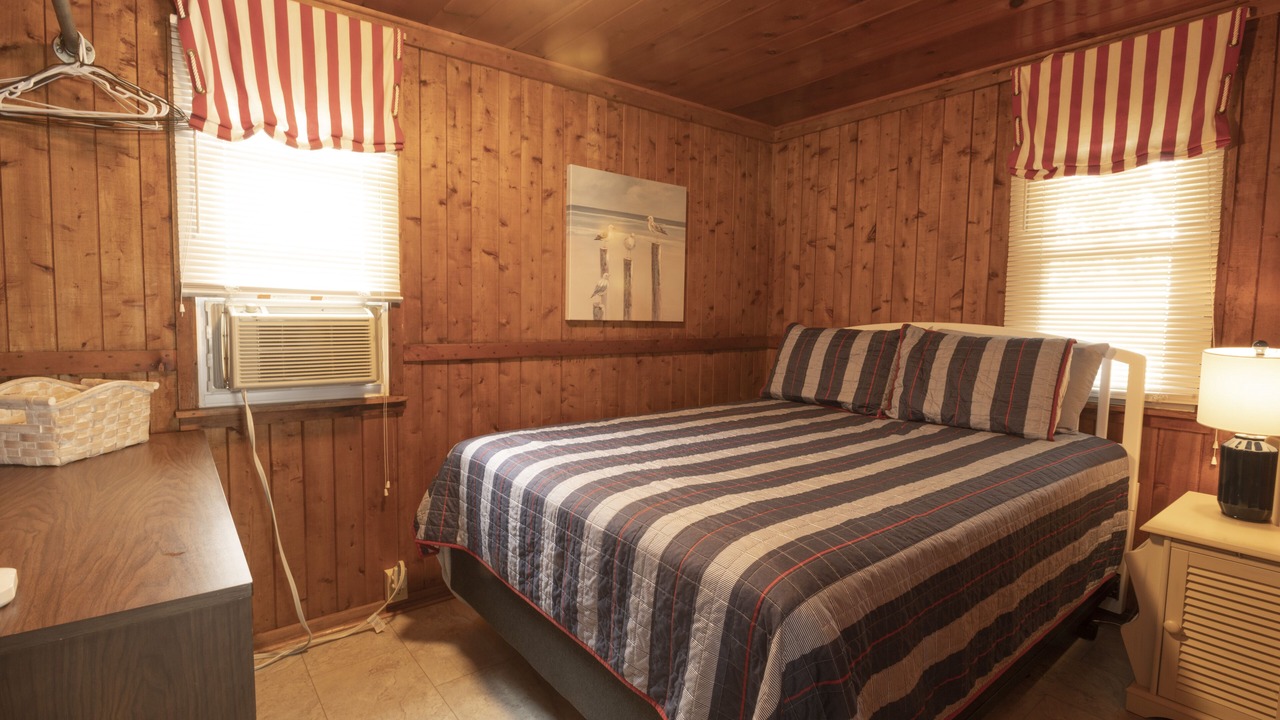 Photo of Bedroom in Cedar