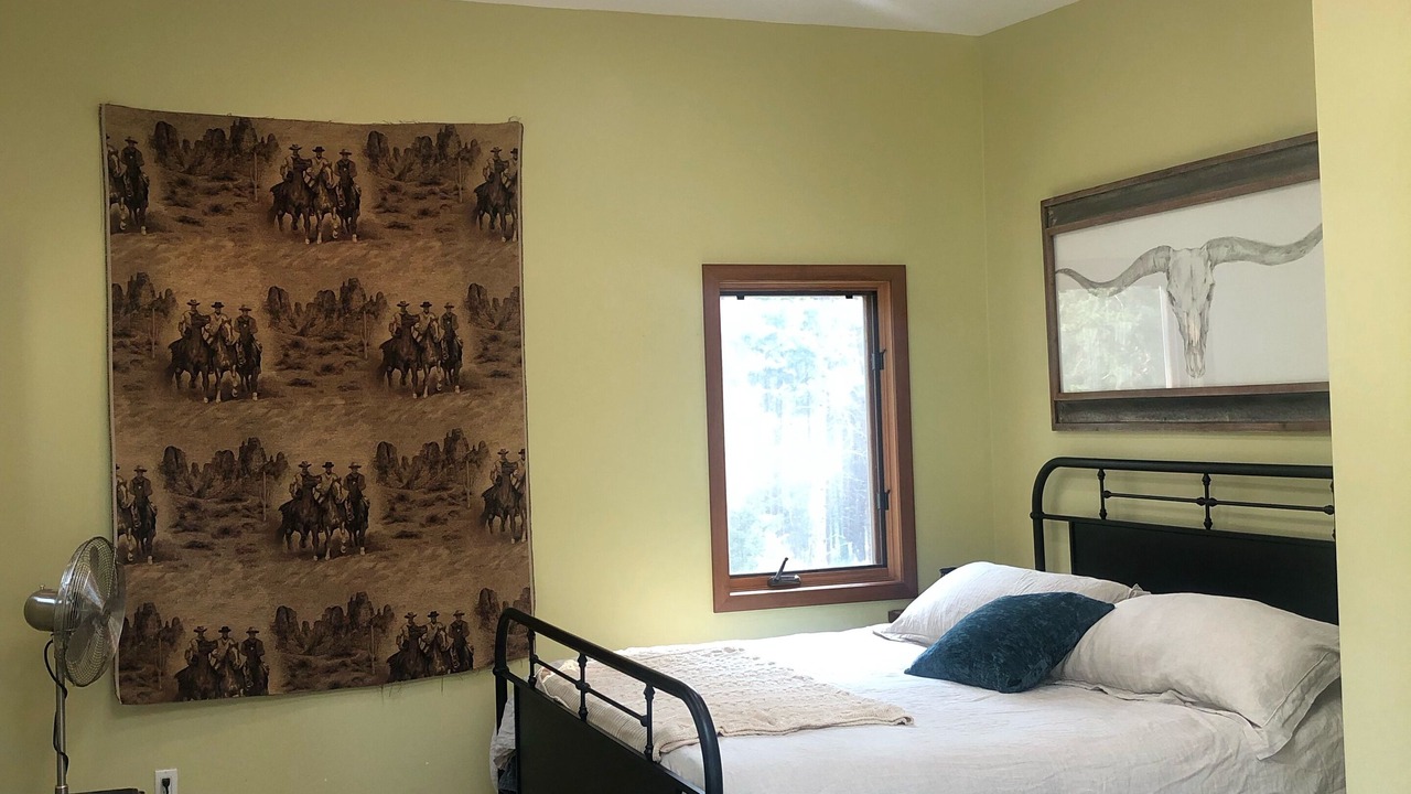 Photo of Others in Victor