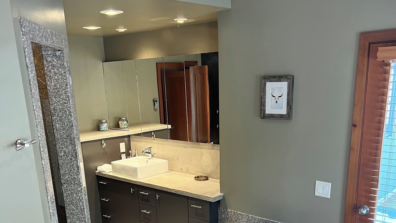 Photo of Bathroom in Victor