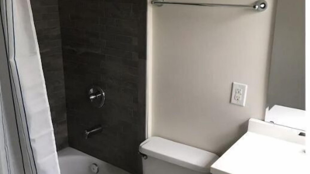 Photo of Bathroom in Chatham-Arch